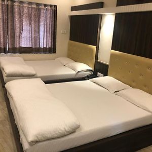 Family Room Indian nationals only